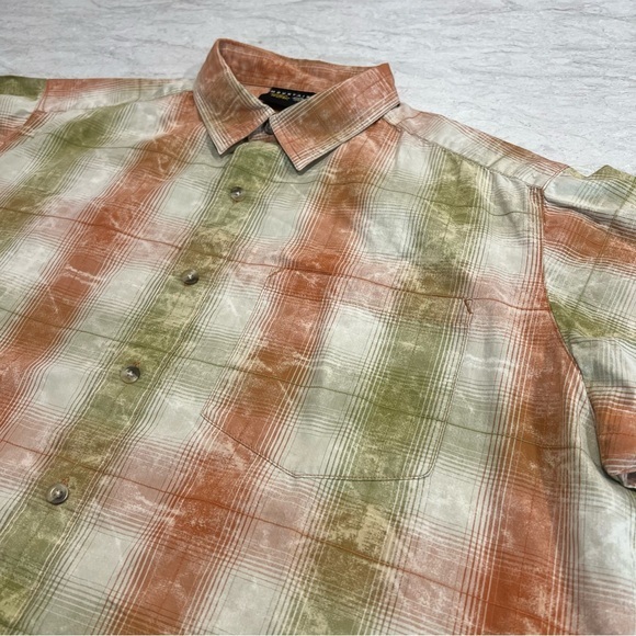 Mountain‎ Hardware Men’s Shirt - Medium - Picture 5 of 14